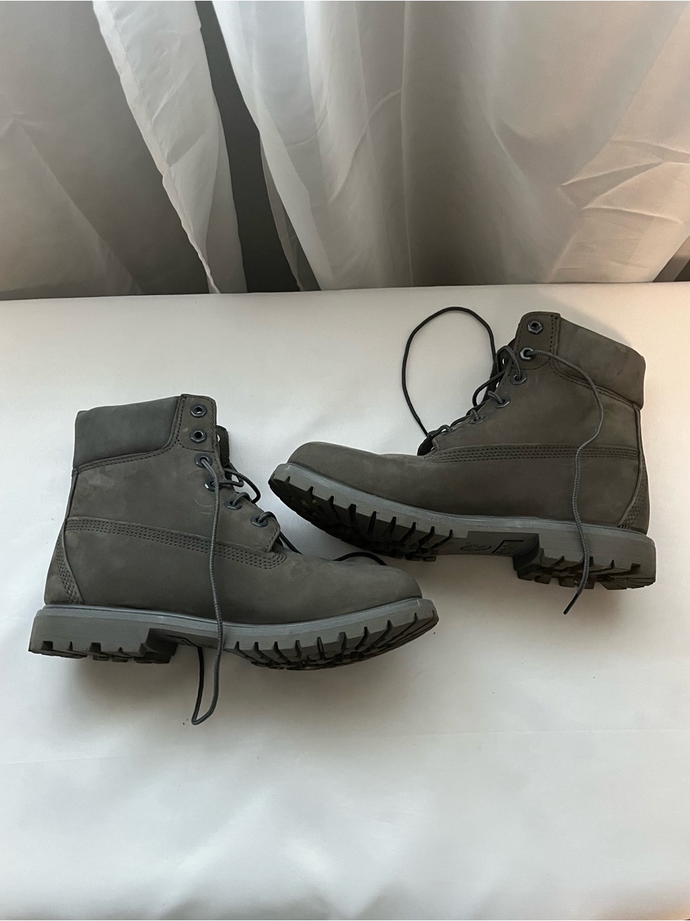 Women’s Grey Timberland Boots - Picture 13 of 13
